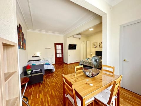 Rooms Aribau Apartment in Barcelona