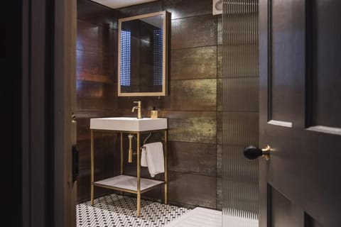 Topsy Turvy and Hillside Spa at Tregoose Old Mill Vacation rental in Saint Columb Major