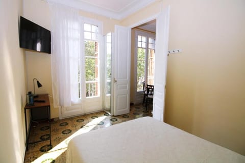 Rooms Diputacion Bed and Breakfast in Barcelona