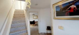 Sunderland Villa Luxuria 3 bedroom 3 Toilets Detached House Vacation rental in Sunderland