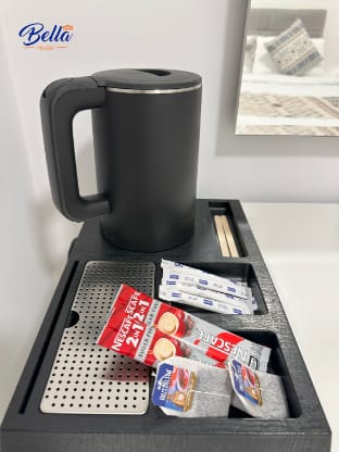 Bella INN - Deluxe Master Room with Balcony ? Apartment in Al Sharjah