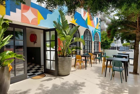 Neighbourgood Hill & Hill Suites Hotel in Cape Town