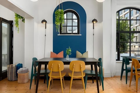 Neighbourgood Hill & Hill Suites Hotel in Cape Town