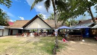 Khaolak House - Large 16 Meters Lap Swimming Pool Apartment in Khuekkhak