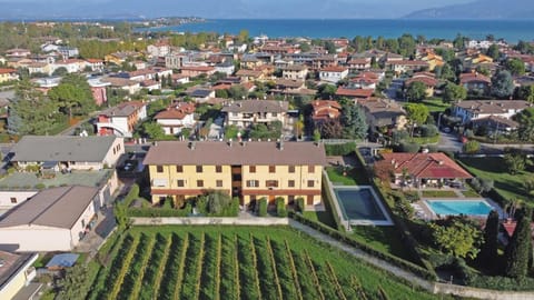 Apollo 19 by Wonderful Italy Apartment in Sirmione
