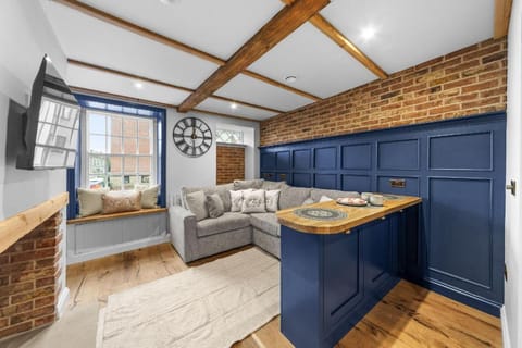 Tilly's Cosy Cottage Retreats - Viaduct Cottage Vacation rental in Borough of Harrogate