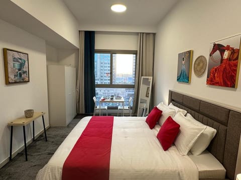 Bella INN - Deluxe Master Room Hotel in Al Sharjah