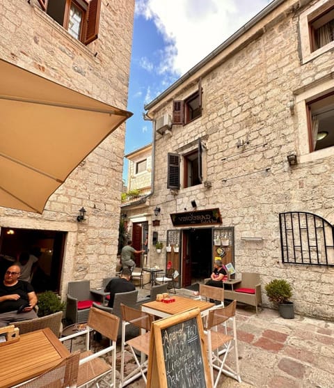 Vita Mundo Apartment in Kotor