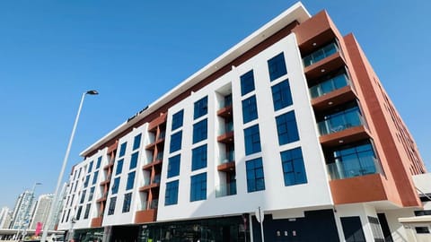 Sunday Sheikh Zayed Road Concord Tower 1 BR by Belvilla Hotel in Dubai