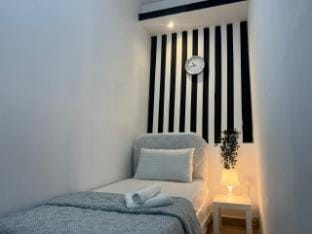 Travellers Partition Room in Barsha 1 Near Metro Vacation rental in Dubai