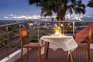 Skyline Retreat GWK View 1BR Villa in Uluwatu Vacation rental in Kuta Selatan