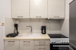 Filiatra Welcoming Hideaway - A Cozy Urban Escape Apartment in Messenia