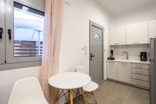 Filiatra Welcoming Hideaway - A Cozy Urban Escape Apartment in Messenia