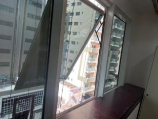 Sunshine Window Partition Near MOE Metro Villa in Dubai