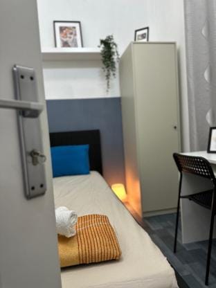 Affordable Partition Room in Barsha 1 Near Metro  Vacation rental in Dubai