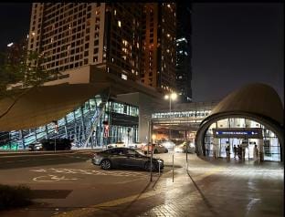 Adventurer’s Partition Room in Barsha Heights Vacation rental in Dubai