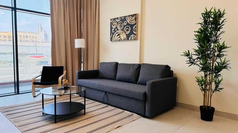 Sunday Sheikh Zayed Road Concord Tower 2 BR by Belvilla Hotel in Dubai
