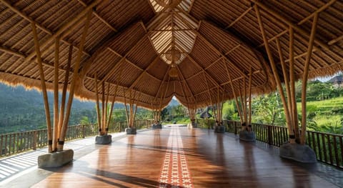 The Wapa Lux Tent Hotel in Sidemen