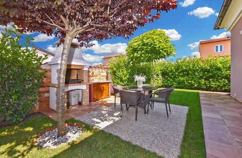 House 2269 Hotel in Fažana