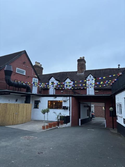 Yak & Yeti Bed and Breakfast in Shrewsbury