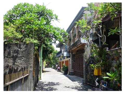 The Reinhold Guesthouse Bali Hotel in North Kuta