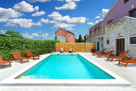 House 2136 Hotel in Fažana