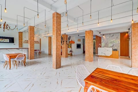 Townhouse Oak Legian Near Legian Beach Formerly Sayang Maha Merta Hotel in Kuta