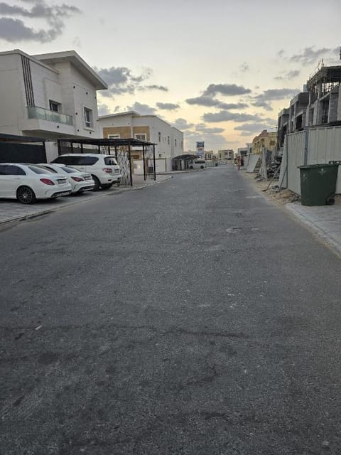 Elegant Room in Luxury Villa Villa in Ajman