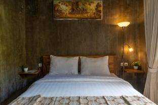 Elegant Double Room with Pool View Villa in Abiansemal