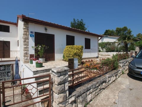 Apartment 1453 Apartment in Banjole