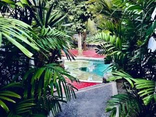 Cheerful Mezzanine 1 in Pererenan Canggu bali Villa in North Kuta