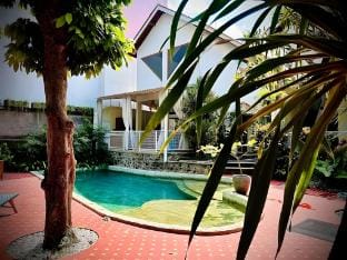 Hideaway Mezzanine 3 in Pererenan Canggu Bali Villa in North Kuta