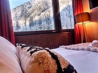 Chamonix : Studio intime au bord du lac des Gaillands et pistes de ski Apartment in Chamonix