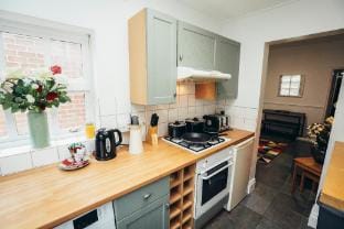 City Centre | Self Check In | Smart TV | Parking Vacation rental in Derby