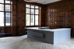 16 Queen 2 Bedroom Queen Suite w Parking Vacation rental in Liverpool