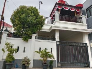 Villa Riviera Villa in Kuta Selatan