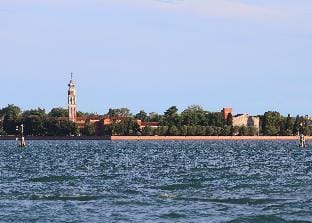 Stanza Fiorita with a Private Bathroom Villa in Venice