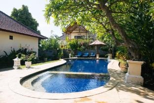 New Starlight Hotel Lovina Campground/
RV Resort in Buleleng