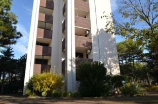 Charming apartment for 5 people in a modern building by Beahost Rentals Apartment in Bibione