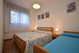 Bright and comfy apartment for 6 people close to the beach by Beahost Rentals Apartment in Bibione