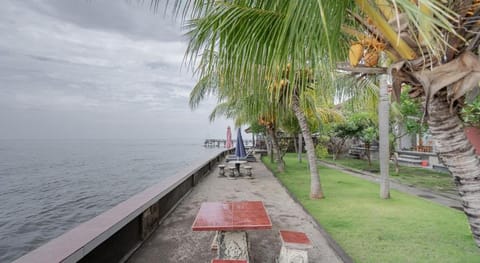 Rommeo Inn Lovina Mitra RedDoorz Hotel in Bali