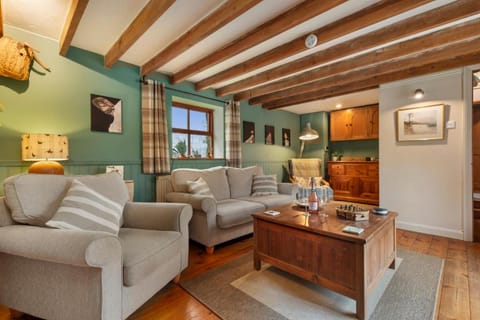 Foxes Walk - Rural Views Rustic Charm Vacation rental in Wales