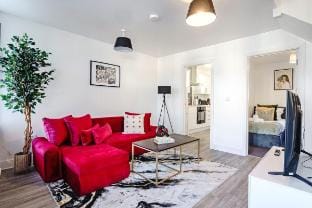 Unique 2-bed Flat with Smart TV Cardiff Vacation rental in Cardiff