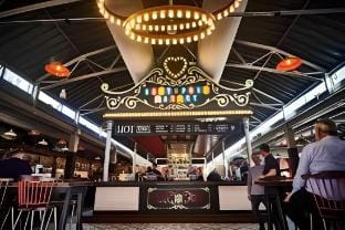 Beach House Courtyard 1 bed Apartment in Southport