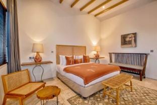 DeCasa Seminyak Apartment in Kuta