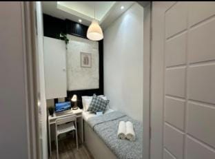 Landmark Partition Room in Tecom Near Metro Vacation rental in Dubai