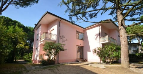 Spacious vacation house in a comfortable location Apartment in Lignano Sabbiadoro