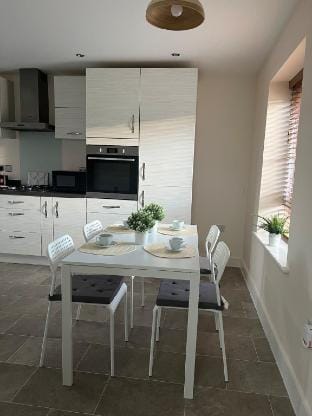 Full 3-Bedroom house for family & Contractors Vacation rental in Birmingham