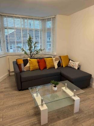 The Ideal Home 3-Bedroom for Groups & Contractors Vacation rental in Birmingham