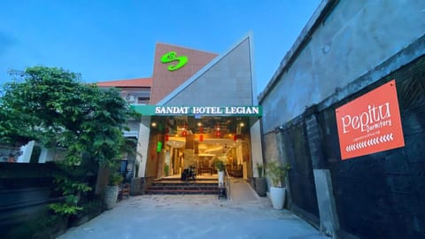 Pepitu Dormitory By Sandat Hostel in Kuta